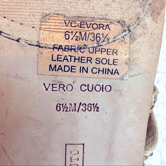 Vince Camuto Evora Rhinestone Strappy Slip On Sandals Gold Size 6.5M - Picture 7 of 8